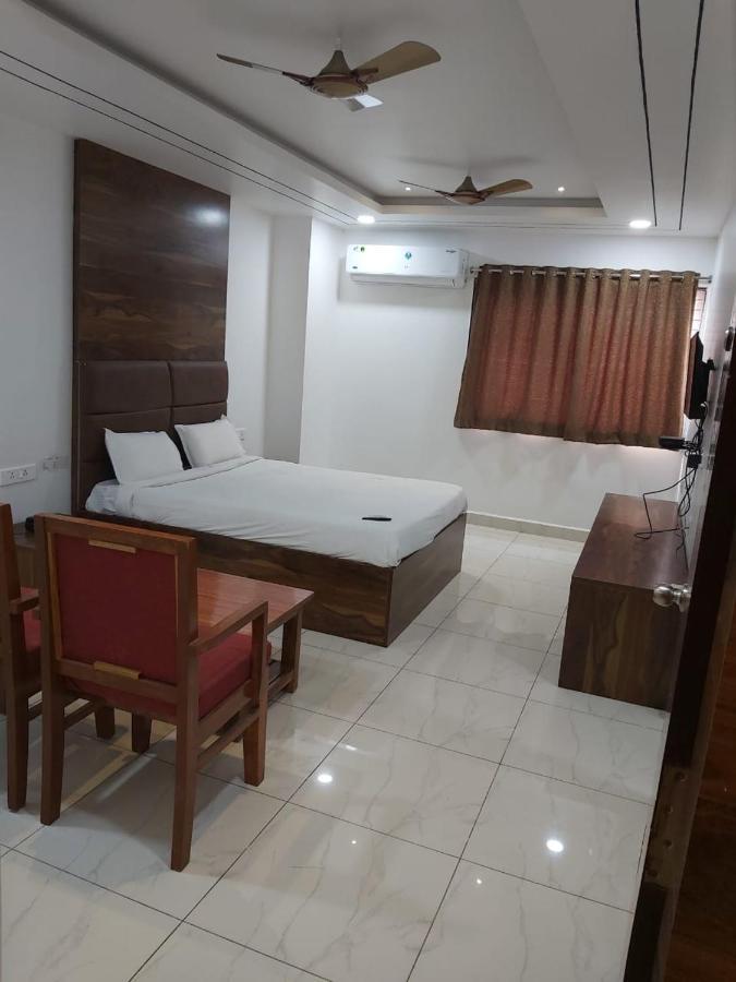Hotel Sahasra Dla Warangal Exterior photo